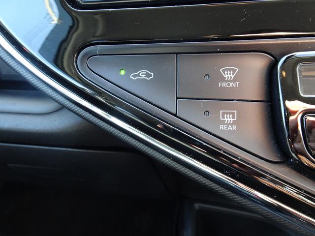 アクア Sスタイルブラック TSS(対車両)ICS・車線逸脱防止・オートマチックハイビーム・SDナビ・バックモニター・ETC・スマートキー・プッシュスタート・オートエアコン・パンク修理キット・保証書・取説・ロングラン保証(28枚目)