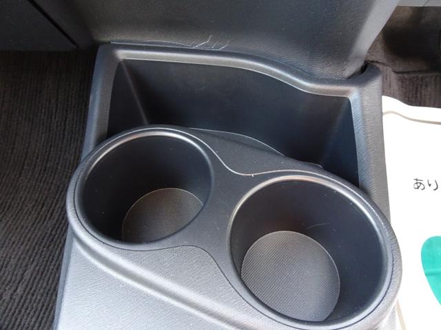 アクア Sスタイルブラック TSS(対車両)ICS・車線逸脱防止・オートマチックハイビーム・SDナビ・バックモニター・ETC・スマートキー・プッシュスタート・オートエアコン・パンク修理キット・保証書・取説・ロングラン保証(31枚目)