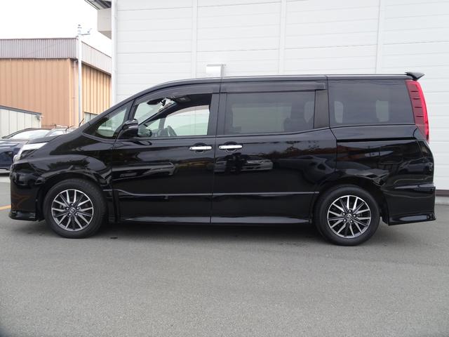ノア Ｓｉ　ダブルバイビー　８人乗・ＴＳＳ（対車両）車線逸脱防・オートマチックハイビーム・ＳＤナビ・バックモニター・ＥＴＣ・後席モニター・Ｂｌｕｅｔｏｏｔｈオーディオ・両側パワースライドドア・純正アルミ・取説・ロングラン保証（8枚目）