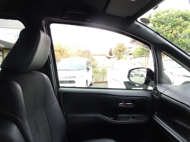 ノア Ｓｉ　ダブルバイビー　８人乗・ＴＳＳ（対車両）車線逸脱防・オートマチックハイビーム・ＳＤナビ・バックモニター・ＥＴＣ・後席モニター・Ｂｌｕｅｔｏｏｔｈオーディオ・両側パワースライドドア・純正アルミ・取説・ロングラン保証（15枚目）