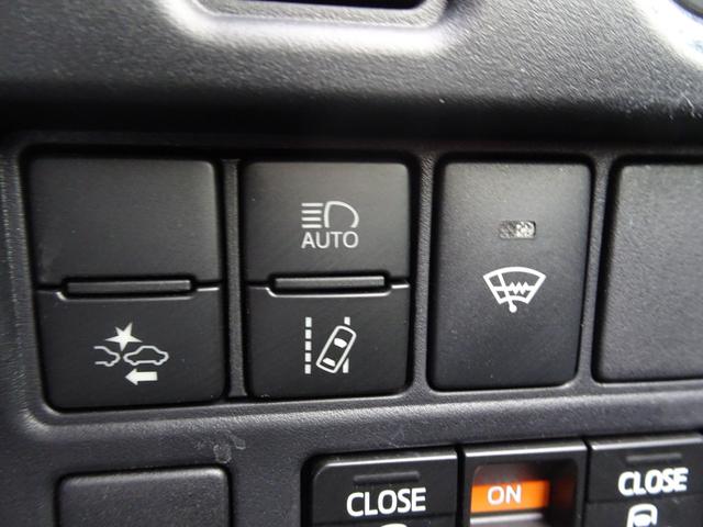 ノア Ｓｉ　ダブルバイビー　８人乗・ＴＳＳ（対車両）車線逸脱防・オートマチックハイビーム・ＳＤナビ・バックモニター・ＥＴＣ・後席モニター・Ｂｌｕｅｔｏｏｔｈオーディオ・両側パワースライドドア・純正アルミ・取説・ロングラン保証（25枚目）