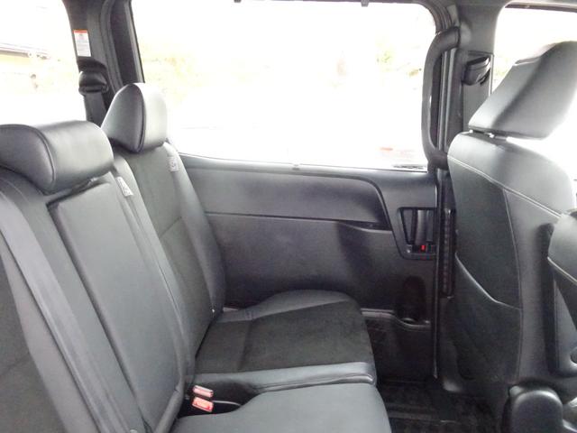 ノア Ｓｉ　ダブルバイビー　８人乗・ＴＳＳ（対車両）車線逸脱防・オートマチックハイビーム・ＳＤナビ・バックモニター・ＥＴＣ・後席モニター・Ｂｌｕｅｔｏｏｔｈオーディオ・両側パワースライドドア・純正アルミ・取説・ロングラン保証（37枚目）