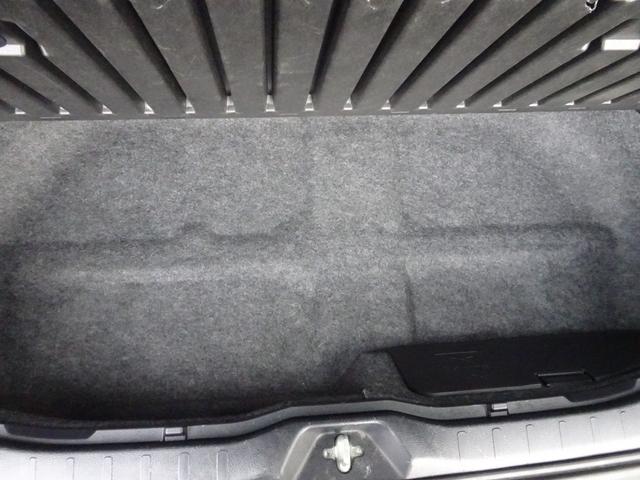 ノア Ｓｉ　ダブルバイビー　８人乗・ＴＳＳ（対車両）車線逸脱防・オートマチックハイビーム・ＳＤナビ・バックモニター・ＥＴＣ・後席モニター・Ｂｌｕｅｔｏｏｔｈオーディオ・両側パワースライドドア・純正アルミ・取説・ロングラン保証（46枚目）