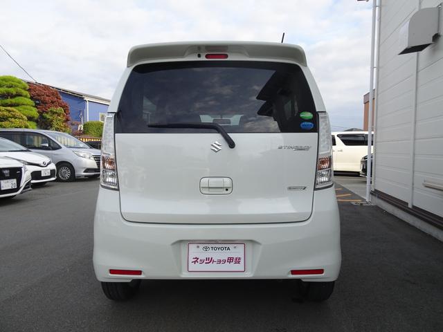 お車の買取もご相談下さい。ディーラーのネットワークが、適正な相場でお答えいたします。取引安心のディーラー査定です。ぜひ一度お試し下さい。