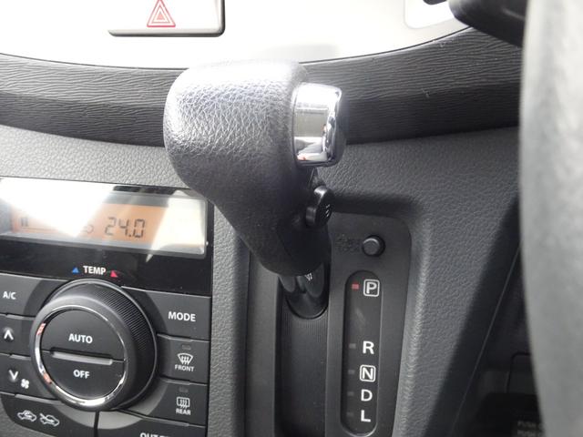 車検の受付も行っております。スタッフにお気軽にお問い合わせ下さい。