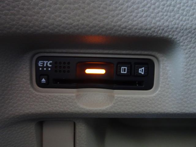 お車の買取もご相談下さい。ディーラーのネットワークが、適正な相場でお答えいたします。取引安心のディーラー査定です。ぜひ一度お試し下さい。