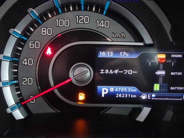 展示の車は、毎週入れ替わります。ネットを見てご来店下さい。