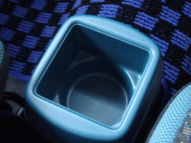 お車の買取もご相談下さい。ディーラーのネットワークが、適正な相場でお答えいたします。取引安心のディーラー査定です。ぜひ一度お試し下さい。