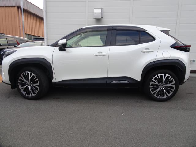 ヤリスクロス ハイブリッドZ ディスプレイオーディオ ETC ドライブレコーダー 衝突被害軽減ブレーキ レーンアシスト オートマチックハイビーム LEDヘッドライト シートヒーター スマートキー ロングラン保証(3枚目)