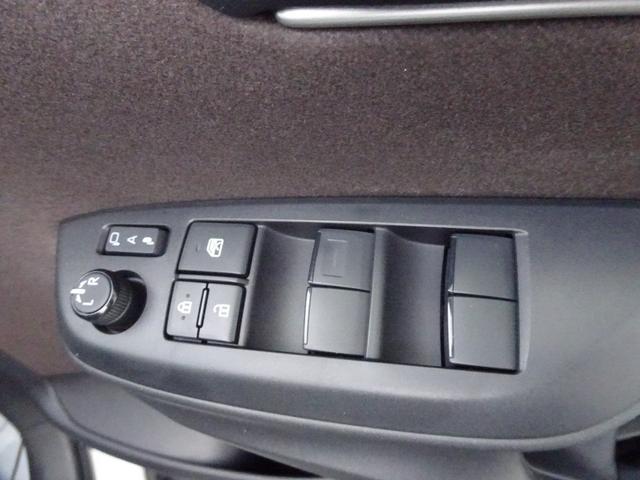 ヤリスクロス ハイブリッドZ ディスプレイオーディオ ETC ドライブレコーダー 衝突被害軽減ブレーキ レーンアシスト オートマチックハイビーム LEDヘッドライト シートヒーター スマートキー ロングラン保証(27枚目)