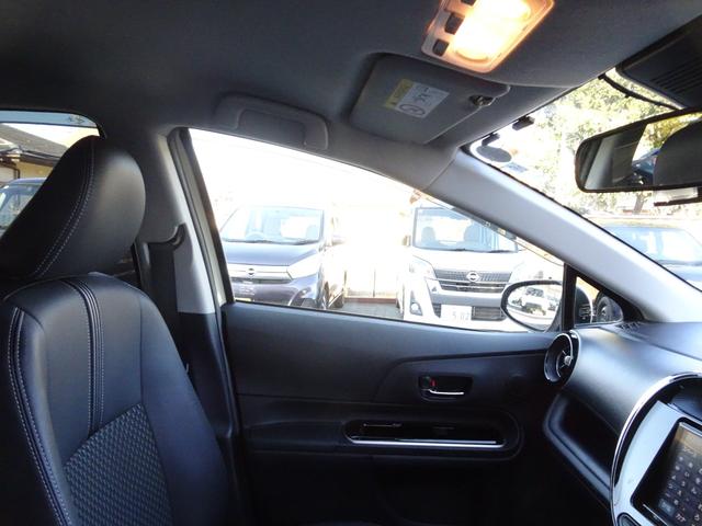 アクア クロスオーバー　ＳＤナビ　ＥＴＣ　ドライブレコーダー　コーナーセンサー　衝突被害軽減ブレーキ　ＬＥＤヘッドライト　ナノイー　スマートキー　電動格納ミラー　ロングラン保証（29枚目）