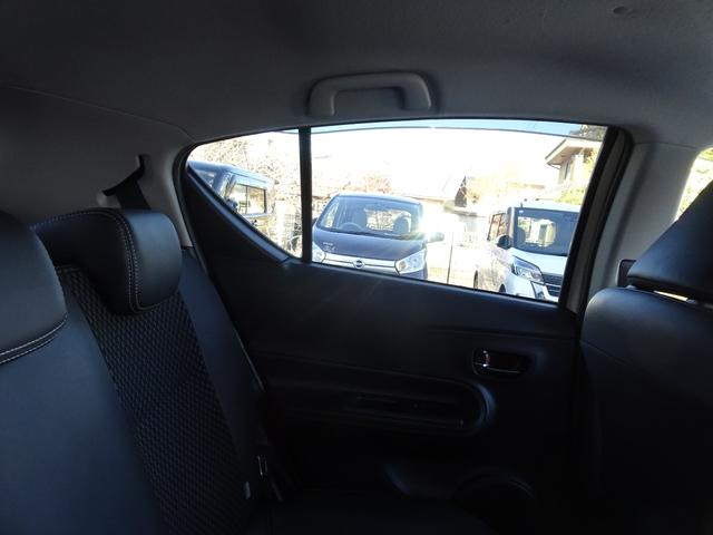 アクア クロスオーバー　ＳＤナビ　ＥＴＣ　ドライブレコーダー　コーナーセンサー　衝突被害軽減ブレーキ　ＬＥＤヘッドライト　ナノイー　スマートキー　電動格納ミラー　ロングラン保証（42枚目）