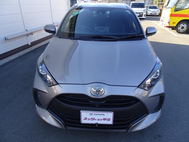 ヤリス G TSS(対車両・歩行者)ICS・ディスプレイオーディオ・ナビキット・パノラミックビューモニター・ETC・Bluetoothオーディオ・クルーズコントロール・パンク修理キット・保証書取説・ロングラン保証(2枚目)