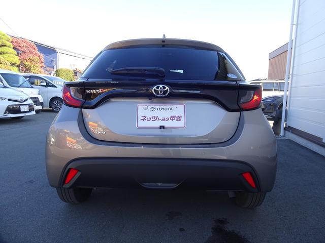 ヤリス G TSS(対車両・歩行者)ICS・ディスプレイオーディオ・ナビキット・パノラミックビューモニター・ETC・Bluetoothオーディオ・クルーズコントロール・パンク修理キット・保証書取説・ロングラン保証(10枚目)