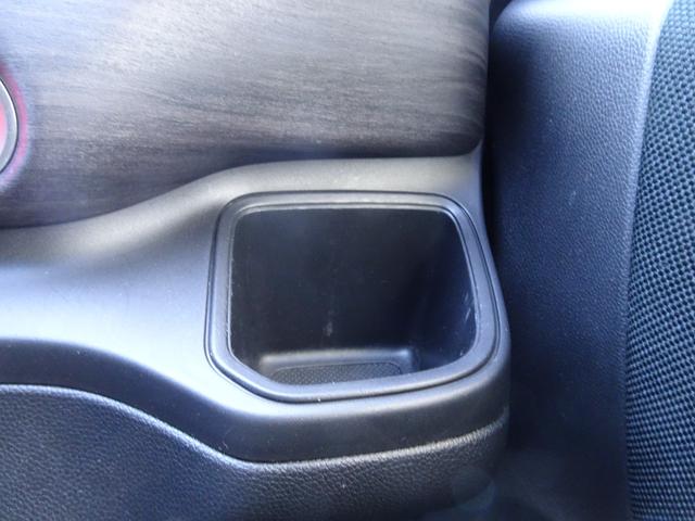 フリード Gブラックスタイル 6人乗・ワンオーナー・衝突軽減ブレーキ・踏み間違い防止・ディスプレイオーディオ・バックモニター・ETC・ドラレコ・両側パワースライドドア・スマートキー・プッシュスタート・保証書・取説・ロングラン保証(26枚目)