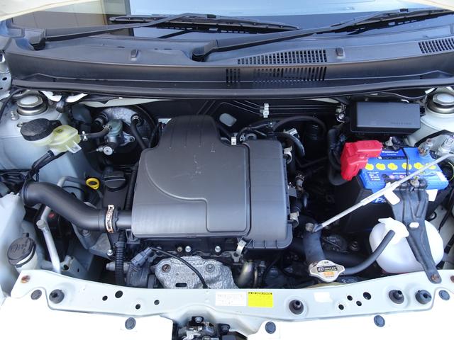 パッソ Ｘ　クツロギ　ＳＤナビ・ＥＴＣ・ドラレコ・スマートキー・マニュアルエアコン・ヘッドライトマニュアルレベリング機能付・スペアタイヤ・取説・ロングラン保証（3枚目）