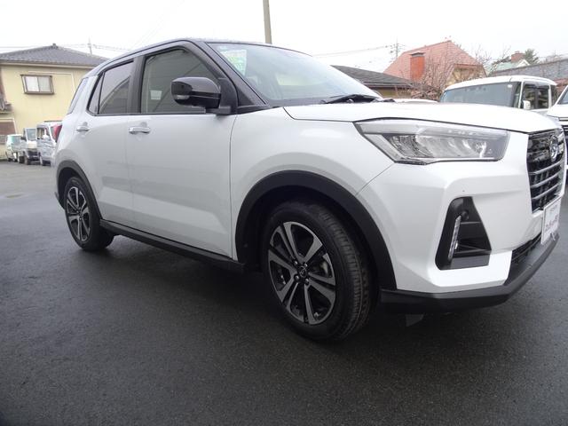 ロッキー プレミアム　スマアシ（対車両・歩行者）踏み間違い防止・ディスプレイオーディオ・パノラミックビューモニター・ＥＴＣ・Ｂｌｕｅｔｏｏｔｈオーディオ・シートヒーター・クルコン・純正アルミ・保証書・取説・ロングラン保証（12枚目）