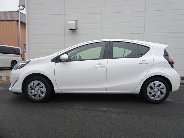 アクア Ｌ　ワンオーナー・横滑り防止・ＥＴＣ・オートエアコン・ＣＤラジオ・ヘッドライトマニュアルレベリング機能付・保証書・取説・ロングラン保証（7枚目）