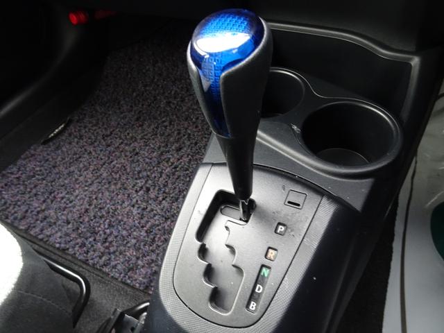 アクア Ｌ　ワンオーナー・横滑り防止・ＥＴＣ・オートエアコン・ＣＤラジオ・ヘッドライトマニュアルレベリング機能付・保証書・取説・ロングラン保証（26枚目）