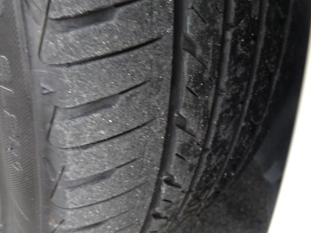 プリウス Ｓツーリングセレクション　ワンオーナー・ＴＳＳ（対車両・歩行者）ＩＣＳ・８インチＳＤナビ・バックモニター・ＥＴＣ・ドラレコ・Ｂｌｕｅｔｏｏｔｈオーディオ・合皮シート・シートヒーター・純正アルミ・保証書・取説・ロングラン保証（7枚目）