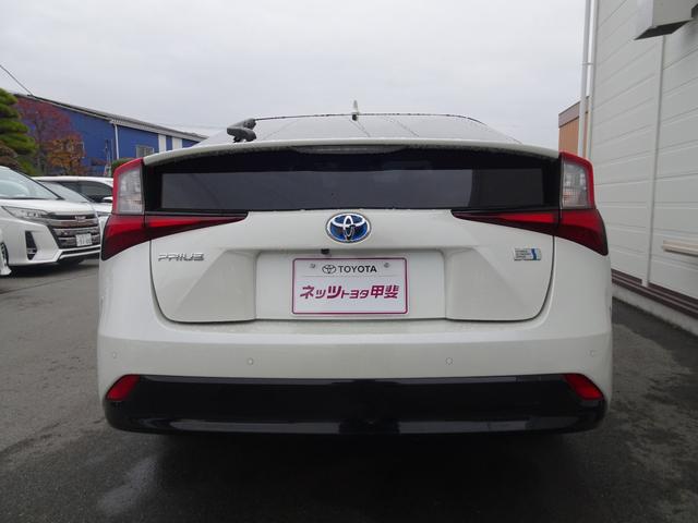プリウス Ｓツーリングセレクション　ワンオーナー・ＴＳＳ（対車両・歩行者）ＩＣＳ・８インチＳＤナビ・バックモニター・ＥＴＣ・ドラレコ・Ｂｌｕｅｔｏｏｔｈオーディオ・合皮シート・シートヒーター・純正アルミ・保証書・取説・ロングラン保証（10枚目）