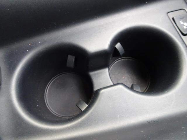 プリウス Ｓツーリングセレクション　ワンオーナー・ＴＳＳ（対車両・歩行者）ＩＣＳ・８インチＳＤナビ・バックモニター・ＥＴＣ・ドラレコ・Ｂｌｕｅｔｏｏｔｈオーディオ・合皮シート・シートヒーター・純正アルミ・保証書・取説・ロングラン保証（30枚目）