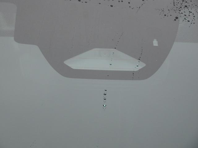 カローラクロス ハイブリッド　Ｚ　ワンオーナー・ＴＳＳ（対車両・歩行者）ＩＣＳ・ＴＣナビ・バックモニター・ＥＴＣ・Ｂｌｕｅｔｏｏｔｈオーディオ・パノラマルーフ・パワーバックドア・シートヒーター・純正アルミ・保証書・取説・ロングラン保証（4枚目）