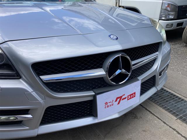 ＳＬＫ２００ＭＴ　ＡＭＧスポーツパッケージ　６速マニュアル車　ＡＭＧ１８インチアルミホイール　ガラスバリオルーフ　本革シート　シートベンチレーター＆シートヒーター　純正ナビ　地デジＴＶ　Ｂｌｕｅｔｏｏｔｈ　ＵＳＢ接続(26枚目)