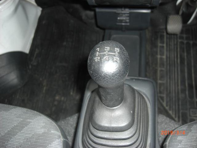 KC 4WD 5速マニュアル 禁煙車 パワステ 記録簿付き(11枚目)