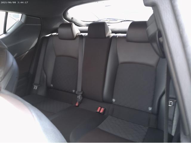 C-HR G ハイブリッド トヨタセーフティ 純正9インチSDナビTV バックカメラ Bluetooth DVD再生 ブラインドスポットモニター レーダークルーズコントロール 前席シートヒーター ハーフレザーシート(18枚目)