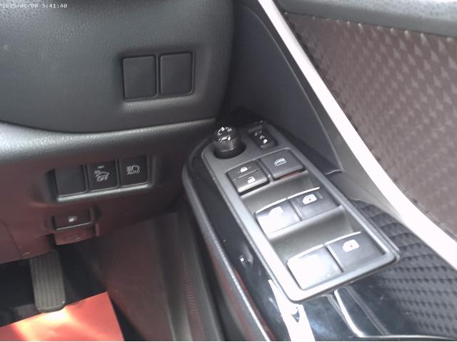 C-HR G ハイブリッド トヨタセーフティ 純正9インチSDナビTV バックカメラ Bluetooth DVD再生 ブラインドスポットモニター レーダークルーズコントロール 前席シートヒーター ハーフレザーシート(31枚目)