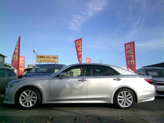 クラウンハイブリッド アスリートＳ　プリクラッシュセーフティ　令和８年１月車検　純正ナビＴＶ　Ｂｌｕｅｔｏｏｔｈ　音楽録音　ＤＶＤ再生　Ｂカメラ　レーダークルコン　スマートキー２個　ＥＴＣ車載器　ＨＩＤヘッドライト　純正１７インチアルミ（6枚目）