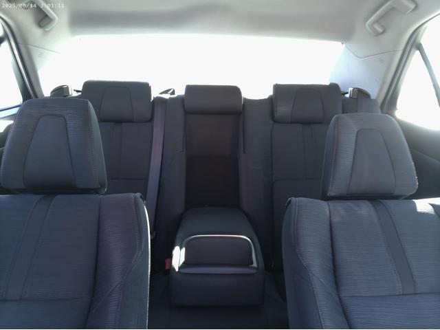 クラウンハイブリッド アスリートＳ　プリクラッシュセーフティ　令和８年１月車検　純正ナビＴＶ　Ｂｌｕｅｔｏｏｔｈ　音楽録音　ＤＶＤ再生　Ｂカメラ　レーダークルコン　スマートキー２個　ＥＴＣ車載器　ＨＩＤヘッドライト　純正１７インチアルミ（17枚目）