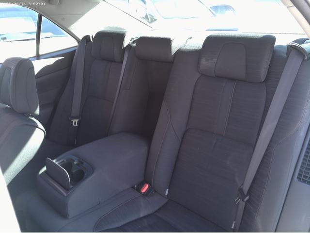 クラウンハイブリッド アスリートＳ　プリクラッシュセーフティ　令和８年１月車検　純正ナビＴＶ　Ｂｌｕｅｔｏｏｔｈ　音楽録音　ＤＶＤ再生　Ｂカメラ　レーダークルコン　スマートキー２個　ＥＴＣ車載器　ＨＩＤヘッドライト　純正１７インチアルミ（19枚目）