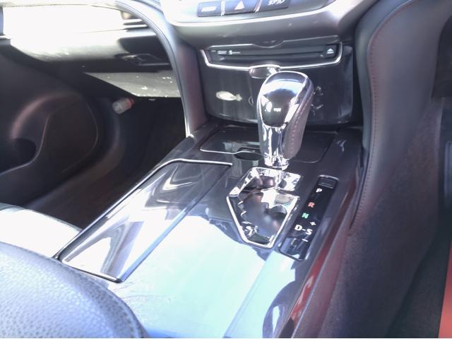 クラウンハイブリッド アスリートＳ　プリクラッシュセーフティ　令和８年１月車検　純正ナビＴＶ　Ｂｌｕｅｔｏｏｔｈ　音楽録音　ＤＶＤ再生　Ｂカメラ　レーダークルコン　スマートキー２個　ＥＴＣ車載器　ＨＩＤヘッドライト　純正１７インチアルミ（24枚目）