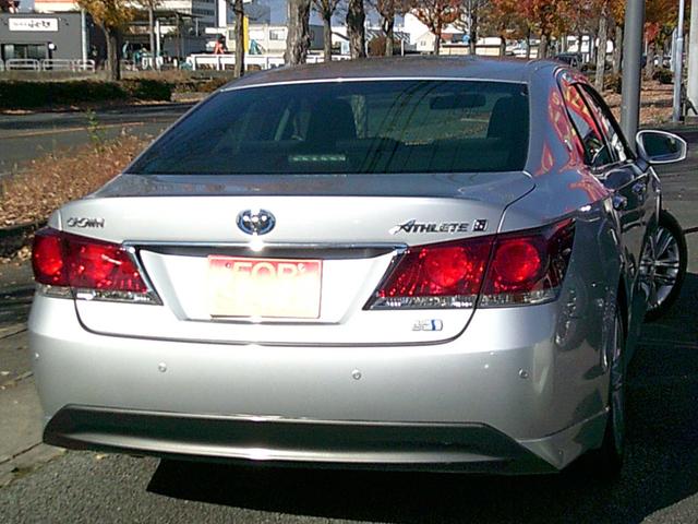 クラウンハイブリッド アスリートＳ　プリクラッシュセーフティ　令和８年１月車検　純正ナビＴＶ　Ｂｌｕｅｔｏｏｔｈ　音楽録音　ＤＶＤ再生　Ｂカメラ　レーダークルコン　スマートキー２個　ＥＴＣ車載器　ＨＩＤヘッドライト　純正１７インチアルミ（38枚目）