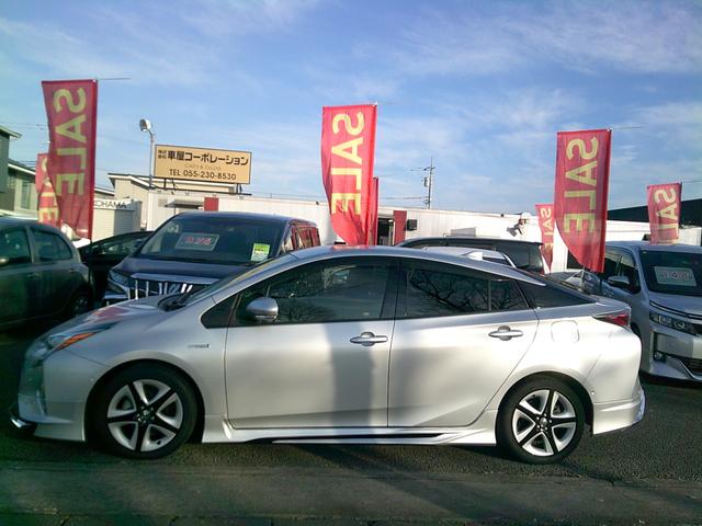 プリウス Sセーフティプラス トヨタセーフティ 駐車アシスト 純正ツーリング17インチアルミ エアロパーツ 純正SDナビTV Bモニター Bluetooth DVD再生 LEDヘッドライト フォグランプ ETC クリアランスソナー(6枚目)