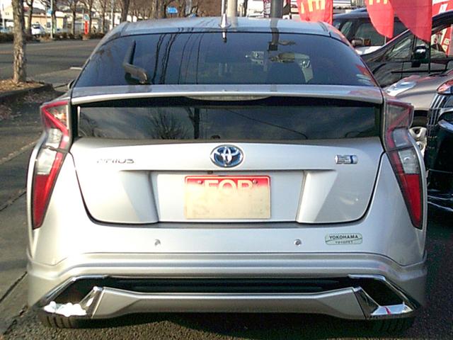 プリウス Sセーフティプラス トヨタセーフティ 駐車アシスト 純正ツーリング17インチアルミ エアロパーツ 純正SDナビTV Bモニター Bluetooth DVD再生 LEDヘッドライト フォグランプ ETC クリアランスソナー(10枚目)