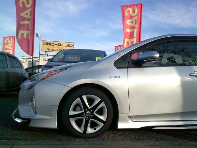 プリウス Sセーフティプラス トヨタセーフティ 駐車アシスト 純正ツーリング17インチアルミ エアロパーツ 純正SDナビTV Bモニター Bluetooth DVD再生 LEDヘッドライト フォグランプ ETC クリアランスソナー(13枚目)