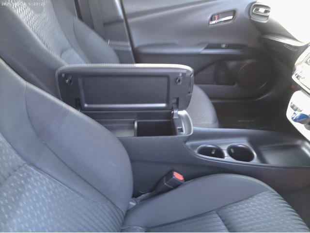 プリウス Sセーフティプラス トヨタセーフティ 駐車アシスト 純正ツーリング17インチアルミ エアロパーツ 純正SDナビTV Bモニター Bluetooth DVD再生 LEDヘッドライト フォグランプ ETC クリアランスソナー(29枚目)