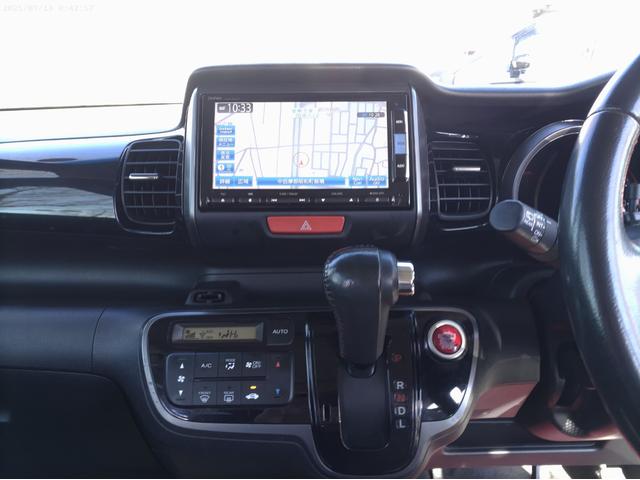 Ｎ－ＢＯＸカスタム ２トーンカラースタイル　Ｇ・Ｌパッケージ　純正ナビＴＶ　後席１１インチモニター　Ｂｌｕｅｔｏｏｔｈ　ＤＶＤ再生　音楽録音　Ｂカメラ　衝突軽減ブレーキ　後席サイドブラインド　両側パワースライドドア　純正１４インチアルミ　スマートキー　横滑り防止（26枚目）