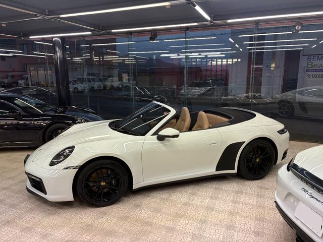 ���̓x�͓��X�̎ԗ������������������肪�Ƃ��������܂��B�N���u���[���v���~�A���X�͍����P�W���Y�Ɠ��H�����A�����Ŕ��ڈ�ł��i���O�O���j