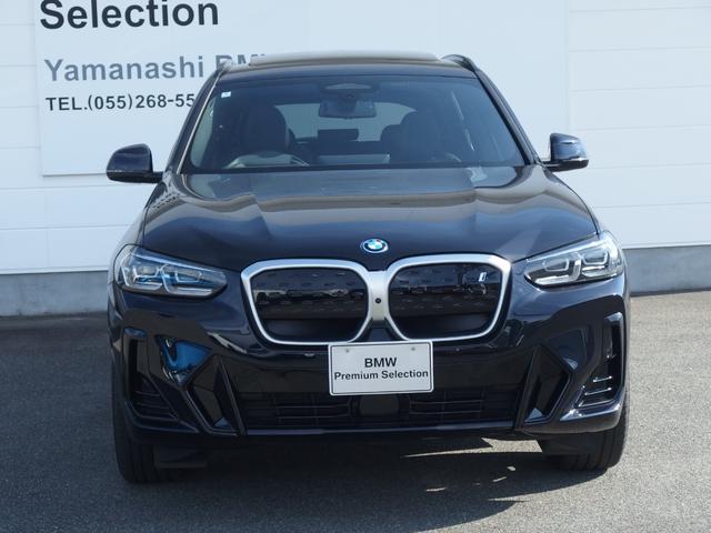 ｉＸ３ Ｍスポーツ　Ｍスポーツ　２０ＡＷ　パノラマガラスサンルーフ　ステアリングヒーティング　ハーマンカードンスピーカー　オートマチックテールオペレーション　パーキングアシスト　ジェスチャーコントロール（2枚目）