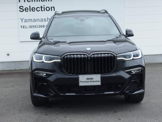 Ｘ７ ｘＤｒｉｖｅ　３５ｄ　Ｍスポーツ　ウェルネスパッケージ　リアシートエンターテインメント　アラームシステム　２２ＡＷ　エグゼクティブドライブ　パノラマガラスサンルーフ　ＢＭＷレーザーライト　ハイビームアシスタント　パーキングアシスト（2枚目）
