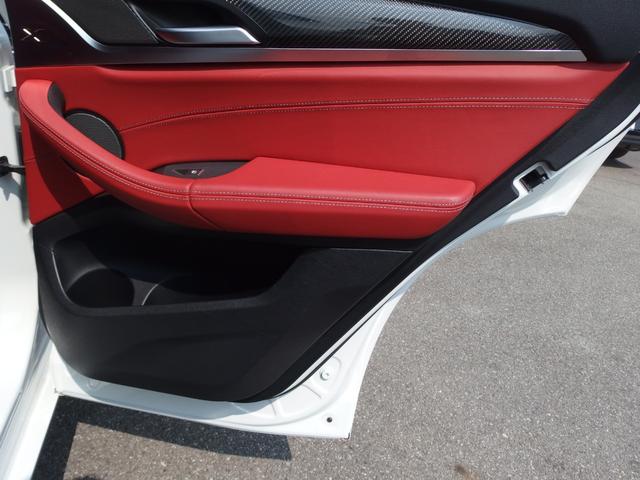 Ｘ３ Ｍ コンペティション　パノラマガラスサンルーフ　ハーマンカードンスピーカー　２１ＡＷ　ドライビングアシスト　パーキングアシスト　アダプディブＬＥＤヘッドライト　地デジチューナー　コネクティットＤ　ヘッドアップディスプレイ（17枚目）