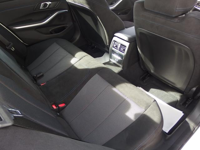 3シリーズ 320i Mスポーツ 旧レンタカー車両 ドライビングアシストプロフェッショナル アダプティブLEDヘッドライト ワイヤレスチャージング Bluetooth USBオーディオ HiFiスピーカー ハイビームアシスタント(27枚目)