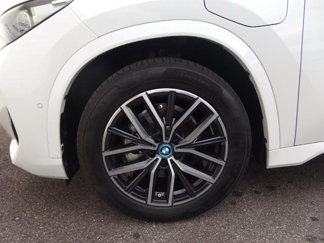 iX1 eDrive 20 Mスポーツ ヘッドアップディスプレイ 18AW ドライビングアシスト パーキングアシスト アダプディブLEDヘッドライト サンプロテクションガラス オートマチックテールゲート Bluetooth(8枚目)