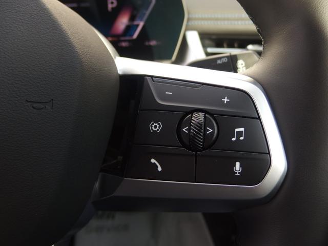 iX1 eDrive 20 Mスポーツ ヘッドアップディスプレイ 18AW ドライビングアシスト パーキングアシスト アダプディブLEDヘッドライト サンプロテクションガラス オートマチックテールゲート Bluetooth(20枚目)