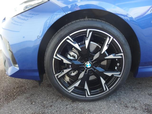 １９インチホイールになります。