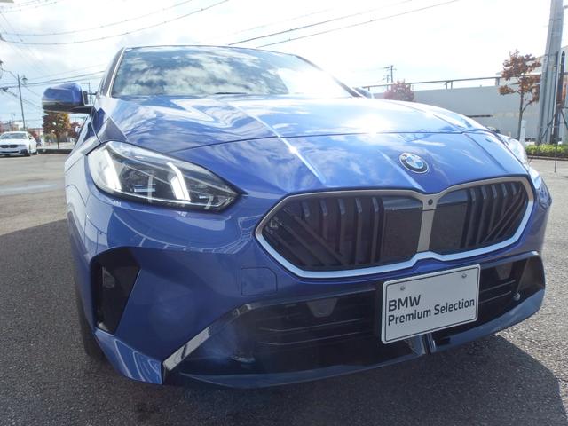 アダプティブＬＥＤヘッドライトになります。